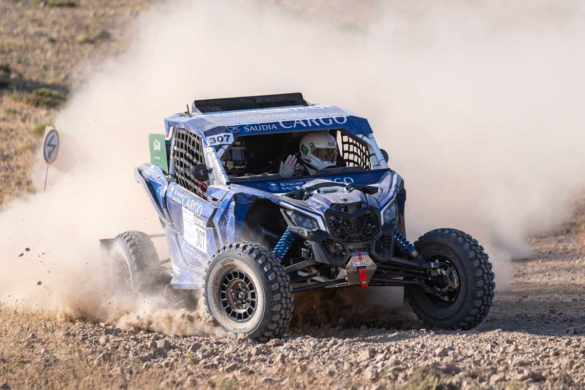 SSV en acción levantando una nube de polvo en la Baja España Aragón (Foto: FocoSportStudio)